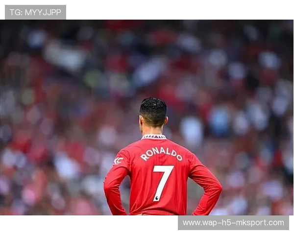 曼联引援新动力：寻找C罗式老将，打造经验与进球的双重保障